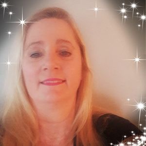 Meet your Posher, Teri-lynn